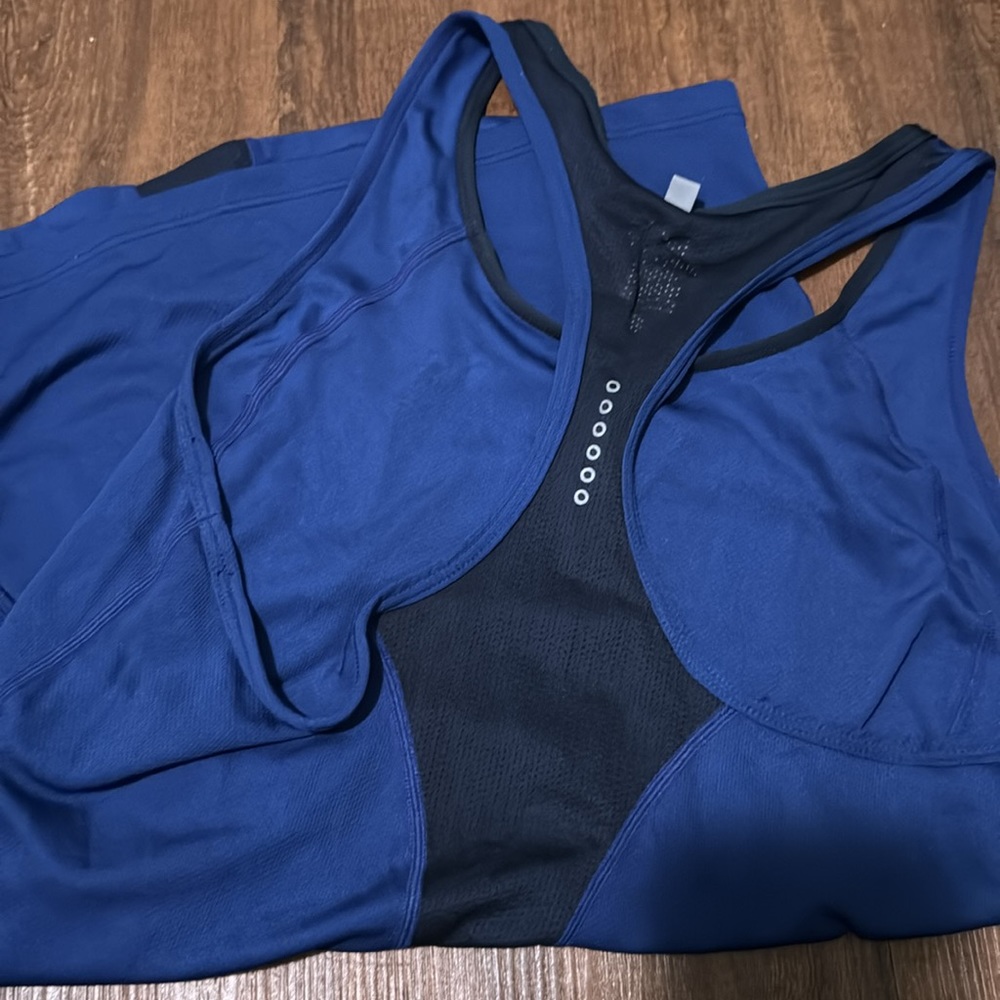 Nike Razor back tank top - Picture 3 of 3